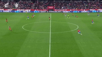 邮报：梅努希望冬窗离开曼联，有12家俱乐部对他感兴趣