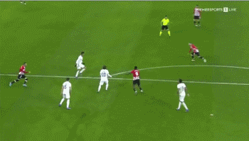 疯狂对轰！康宁汉姆半场18+8+5对飙贝恩21分